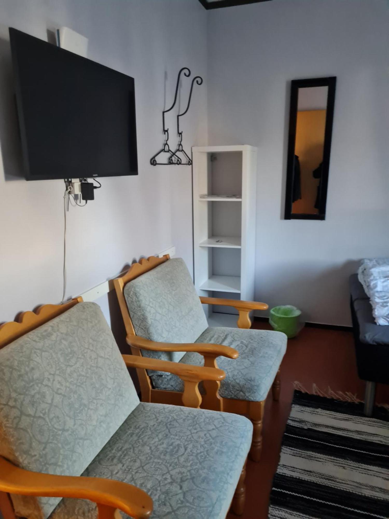 Bromoella Camping O Vandrarhem Εξωτερικό φωτογραφία